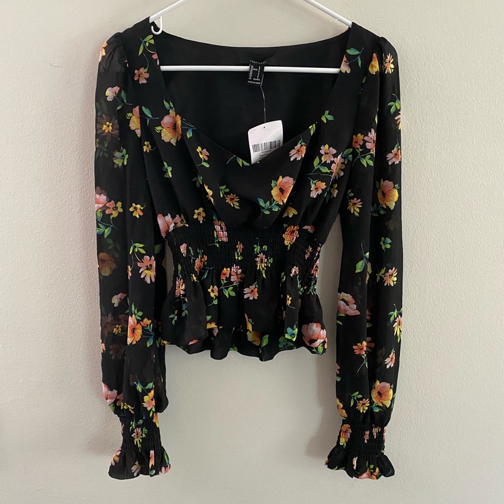 NWOT Forever 21 Floral Peasant Top